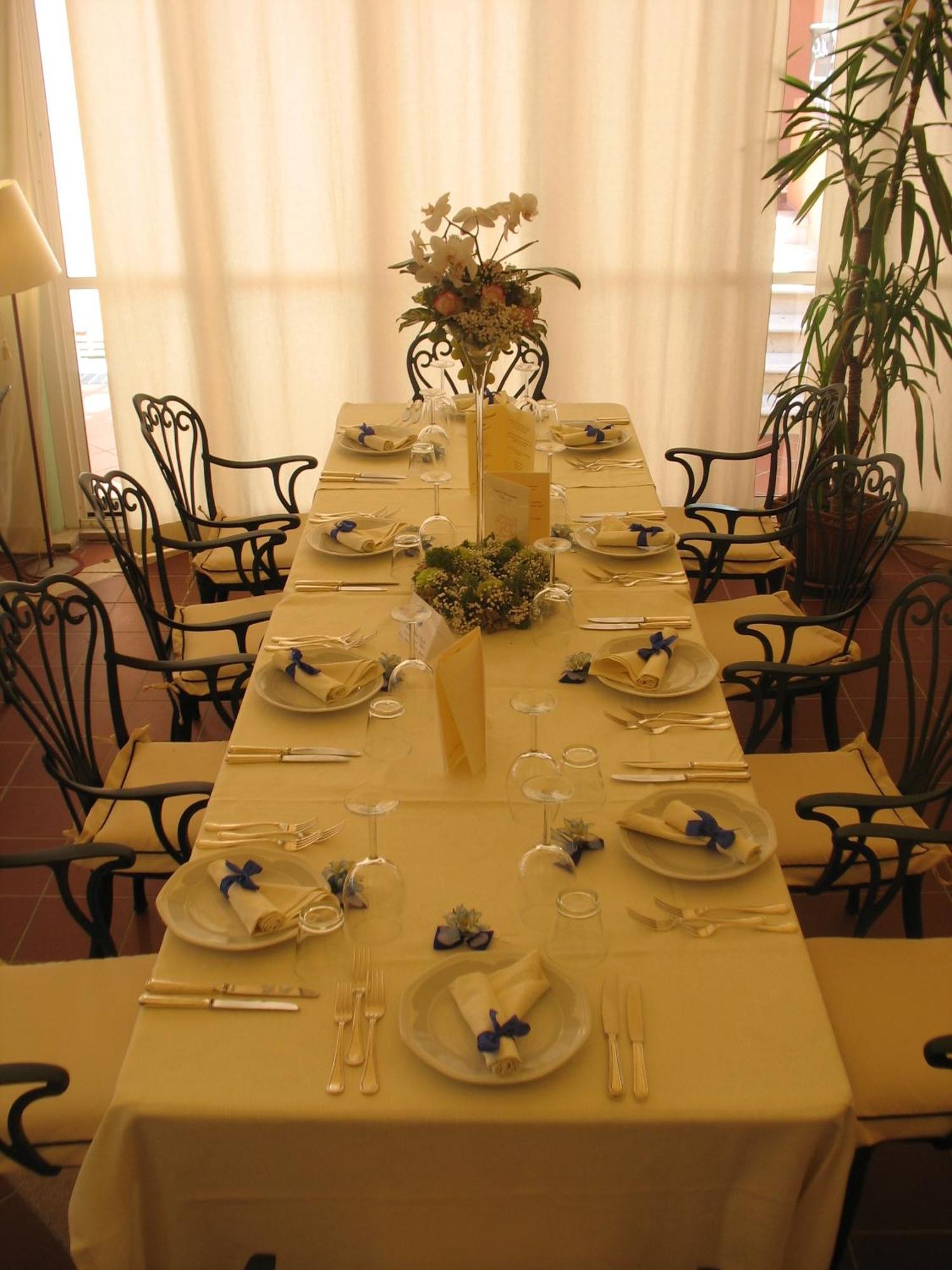 Hotel Villa Leri Monte Colombo Eksteriør billede